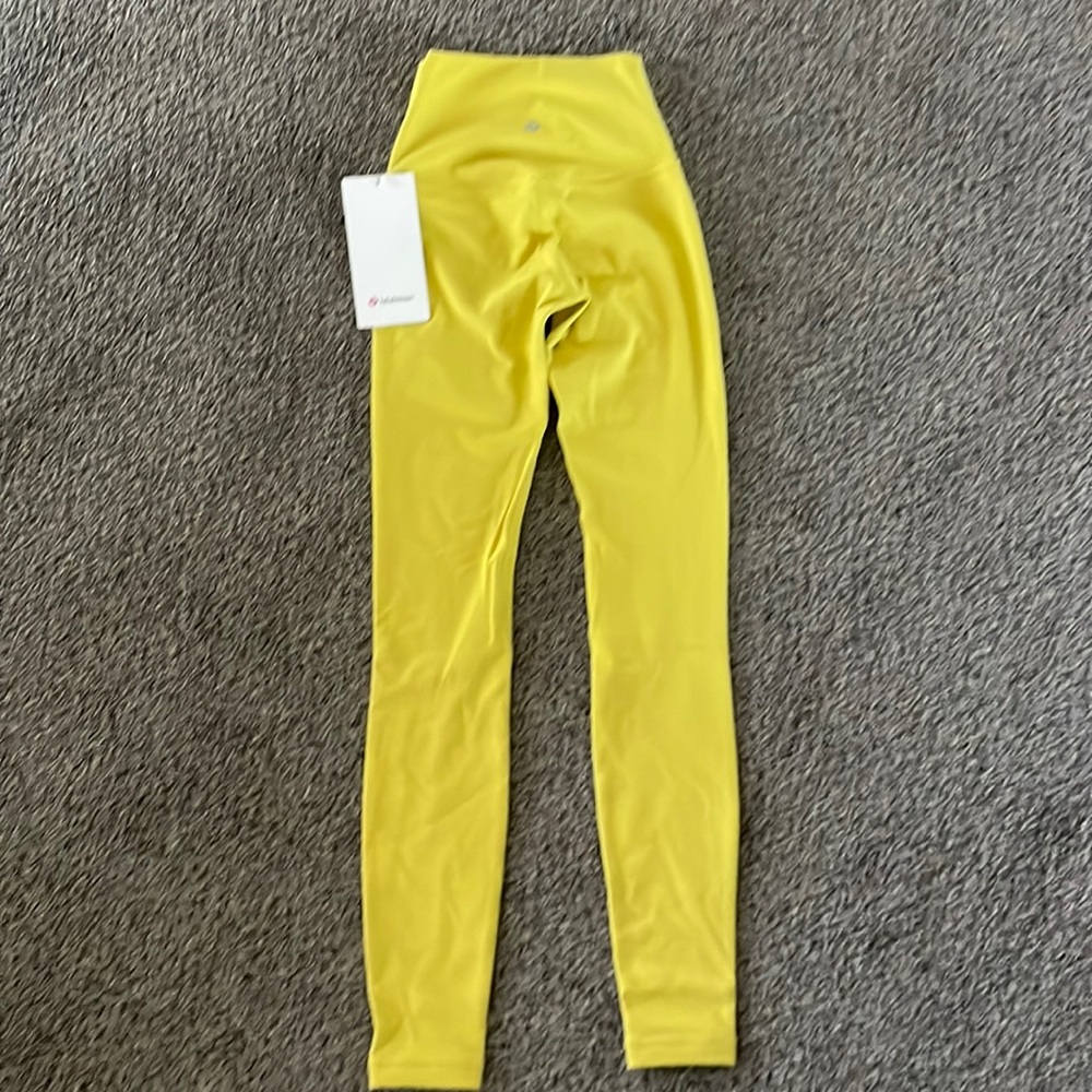 Yellow lulu lemon aligns